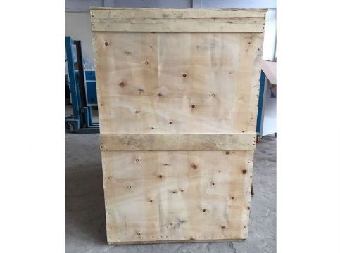 點(diǎn)擊查看詳細(xì)信息<br>標(biāo)題：三立方制氧機(jī)發(fā)貨圖 閱讀次數(shù)：3430